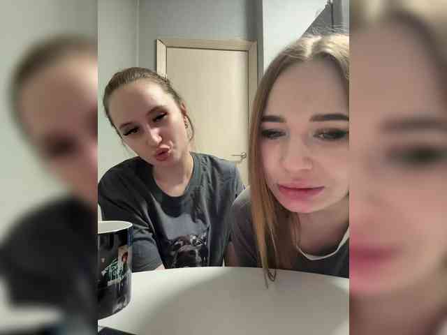 live cam to cam KiraCouple