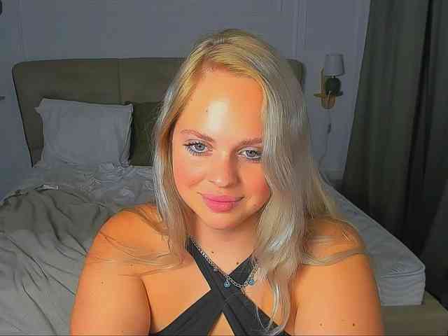 BlondiNi webcam