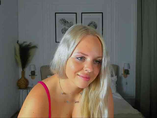 BlondiNi webcam