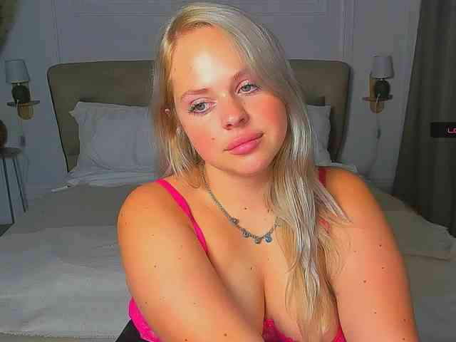 BlondiNi webcam
