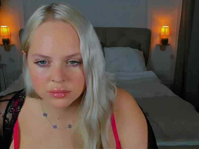 BlondiNi webcam