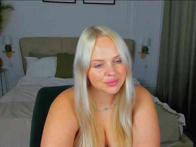 BlondiNi webcam