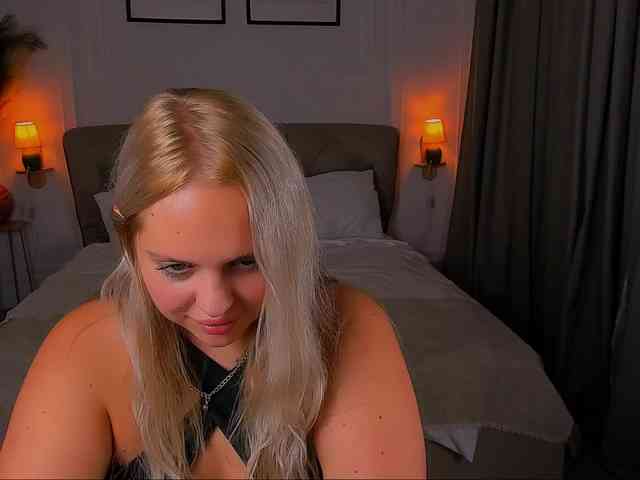 BlondiNi webcam