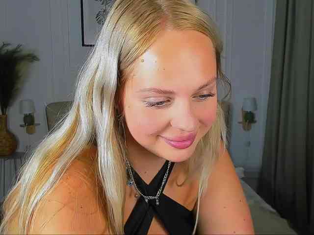 BlondiNi webcam