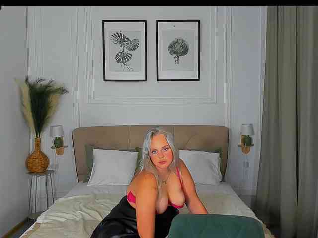 BlondiNi webcam