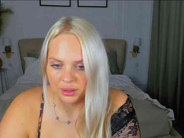 BlondiNi webcam