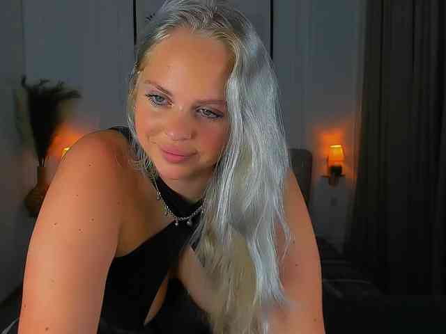BlondiNi webcam