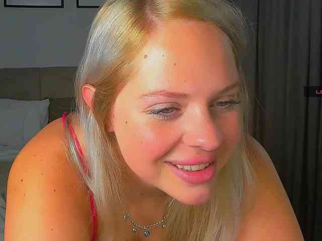 BlondiNi webcam