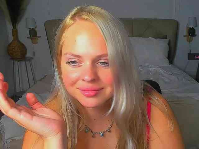 BlondiNi webcam