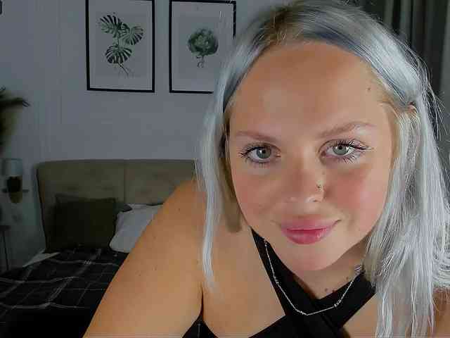 BlondiNi webcam