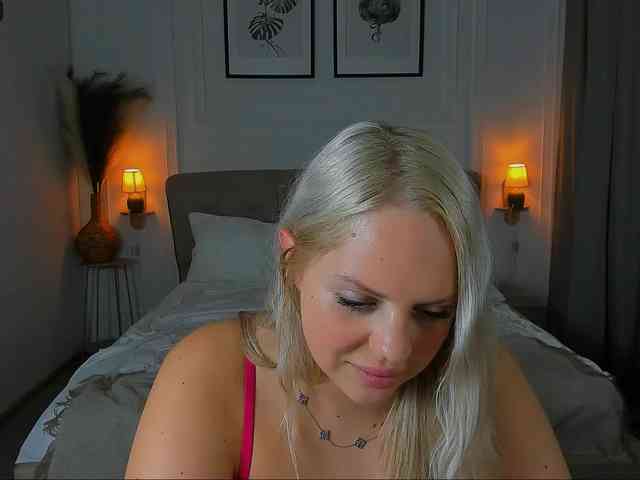 BlondiNi webcam