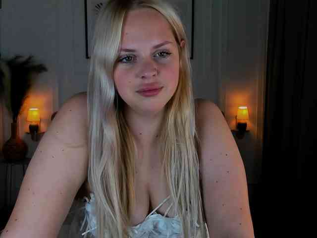 BlondiNi webcam