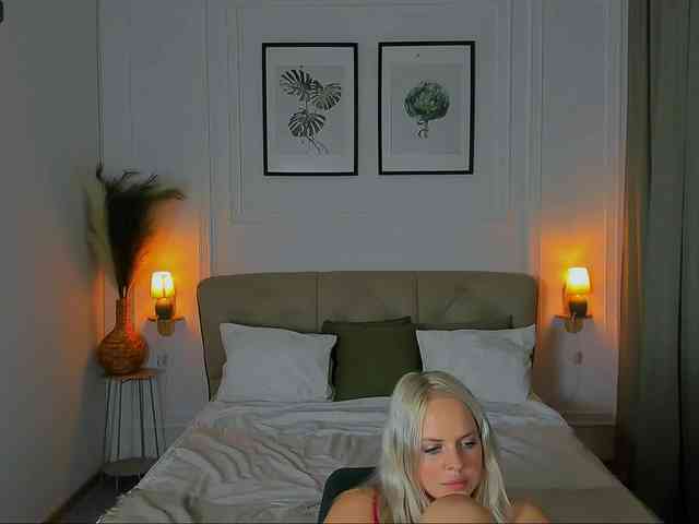 BlondiNi webcam
