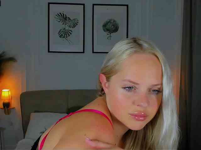 BlondiNi webcam