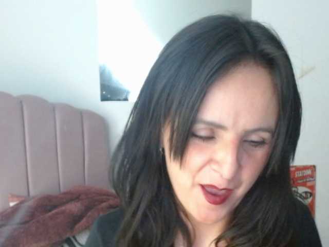 ValeriaGomezz Live Cam and Statistics on UnifiedCams