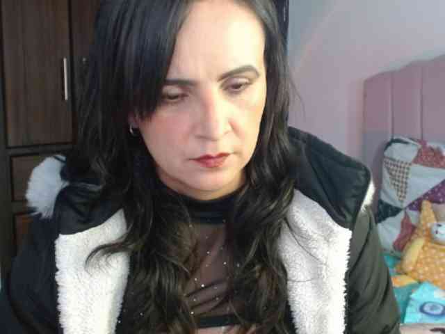 ValeriaGomezz webcam