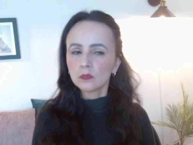 ValeriaGomezz webcam