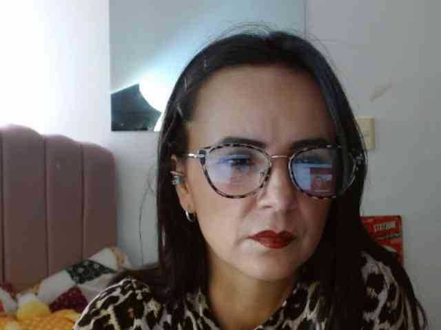 ValeriaGomezz webcam