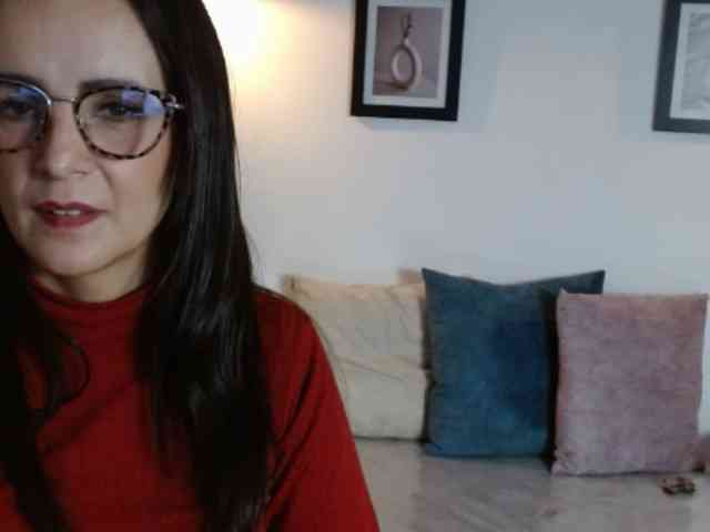 ValeriaGomezz webcam