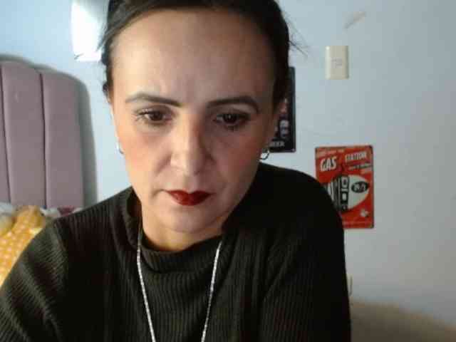 ValeriaGomezz webcam