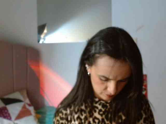 ValeriaGomezz webcam
