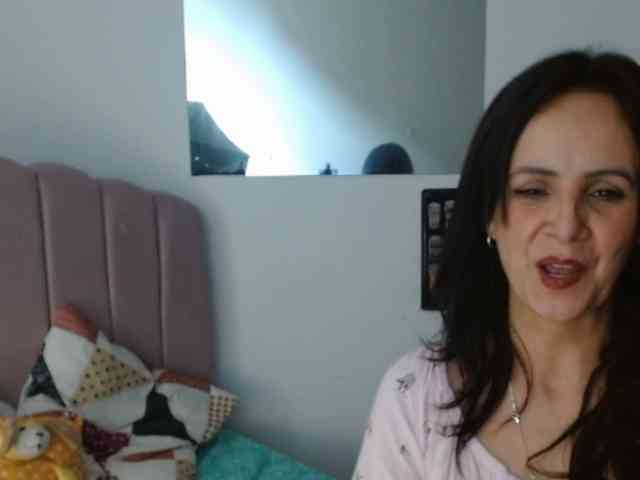 ValeriaGomezz webcam