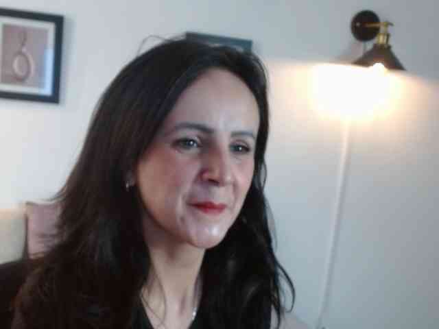 ValeriaGomezz webcam