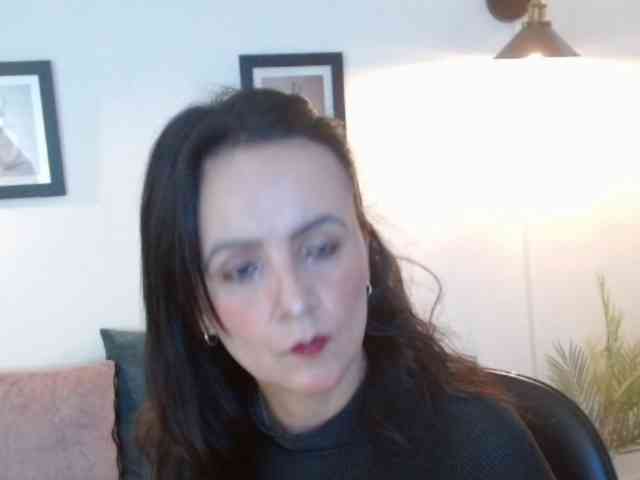 ValeriaGomezz webcam