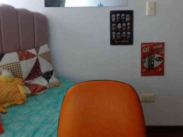 ValeriaGomezz webcam