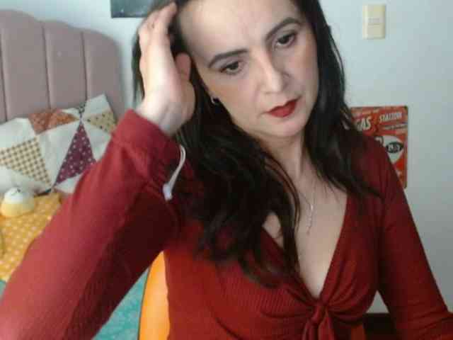 ValeriaGomezz webcam