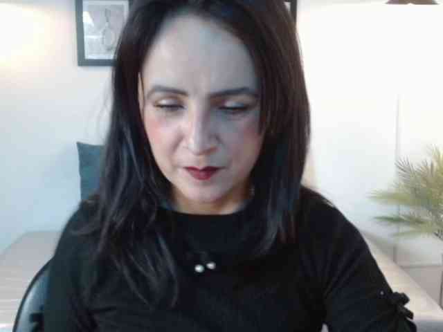 ValeriaGomezz webcam