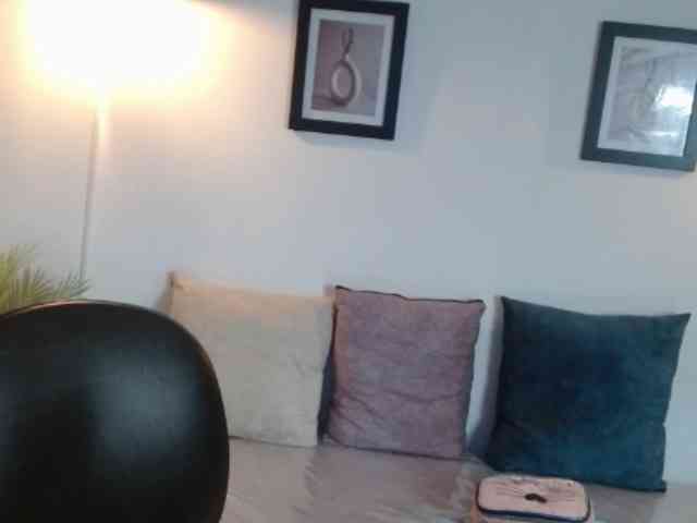 ValeriaGomezz webcam