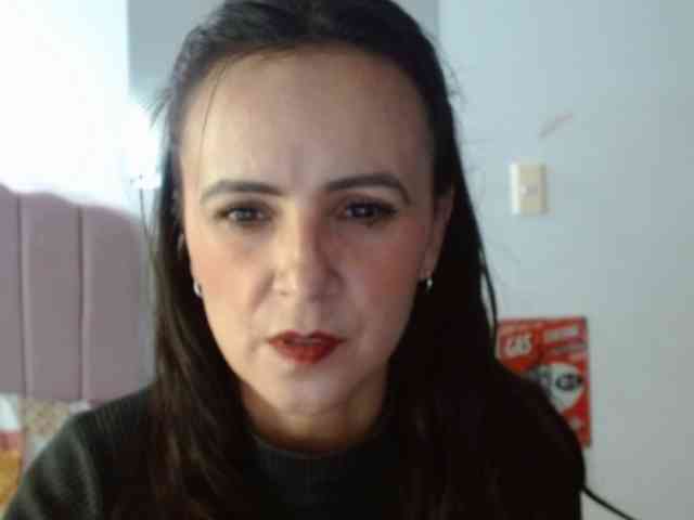 ValeriaGomezz webcam