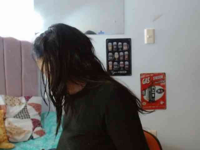ValeriaGomezz webcam