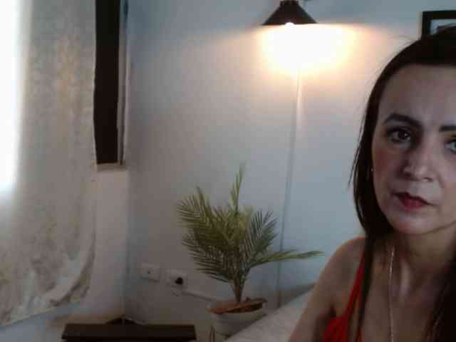 ValeriaGomezz webcam