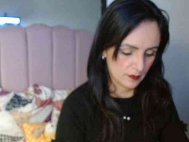 ValeriaGomezz webcam