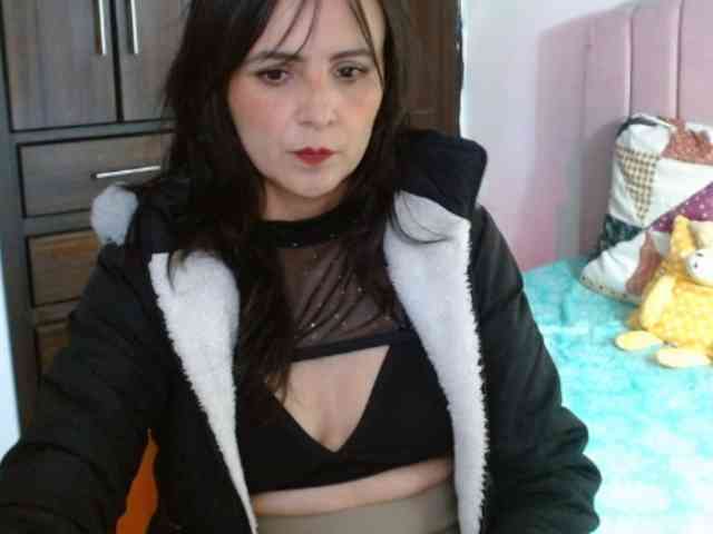 ValeriaGomezz webcam