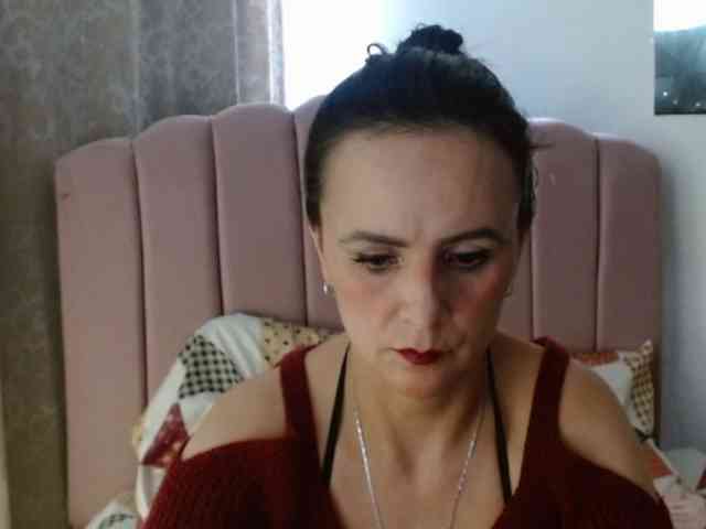 ValeriaGomezz webcam