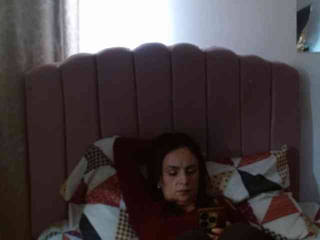 ValeriaGomezz webcam