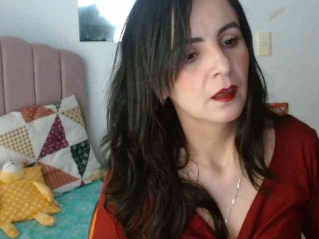 ValeriaGomezz webcam