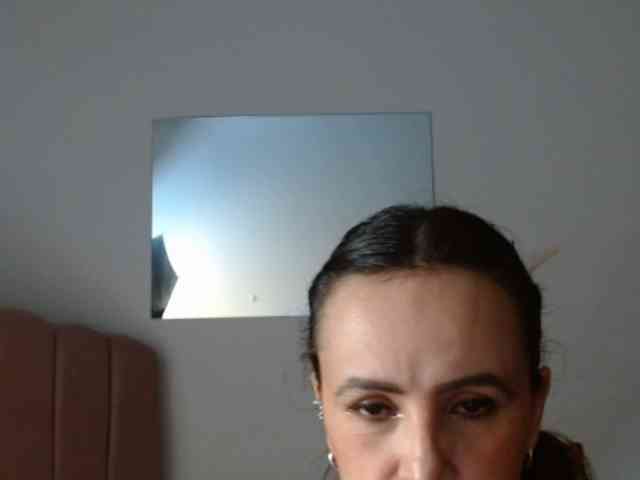 ValeriaGomezz webcam