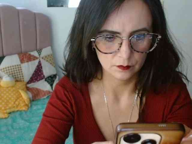 ValeriaGomezz webcam