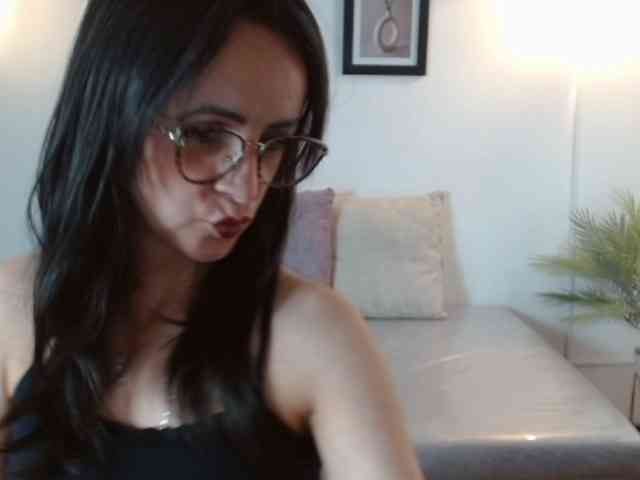 ValeriaGomezz webcam