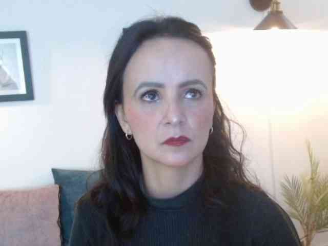 ValeriaGomezz webcam