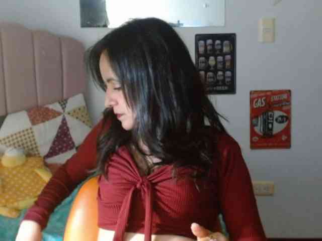 ValeriaGomezz webcam