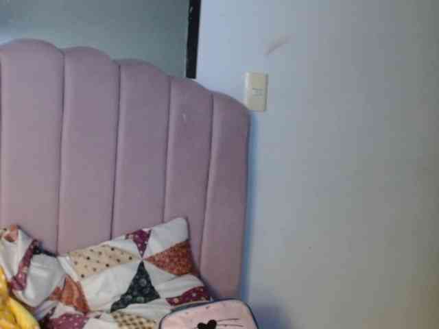 ValeriaGomezz webcam