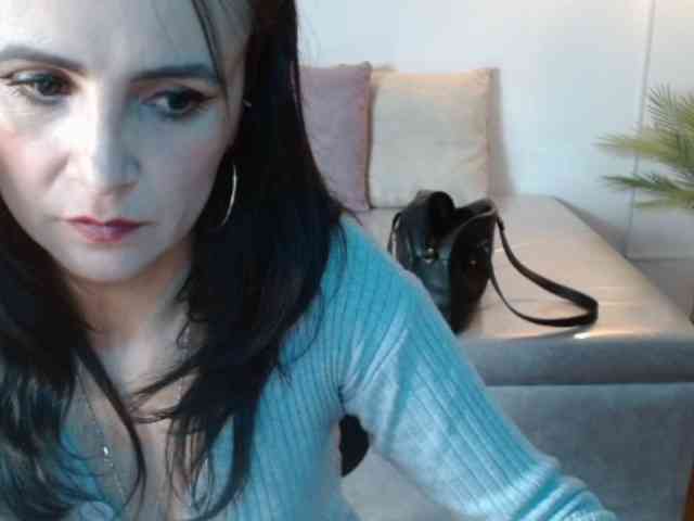 ValeriaGomezz webcam