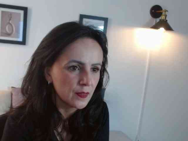 ValeriaGomezz webcam