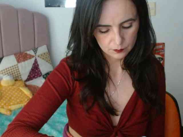 ValeriaGomezz webcam