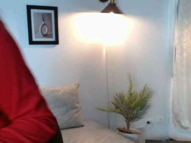 ValeriaGomezz webcam